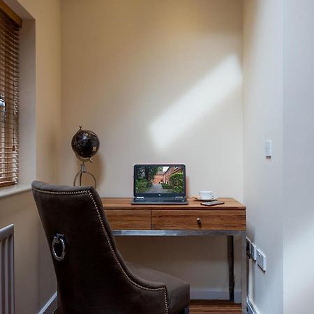 Lichfield Aparthotel エクステリア 写真